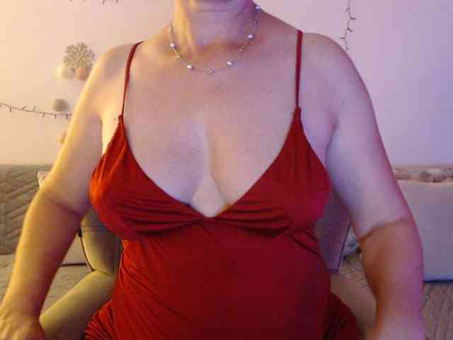 goodSnowQueen webcam