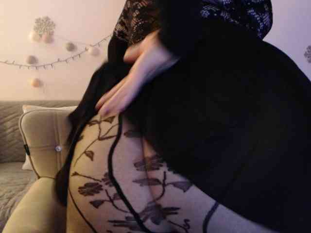 goodSnowQueen webcam