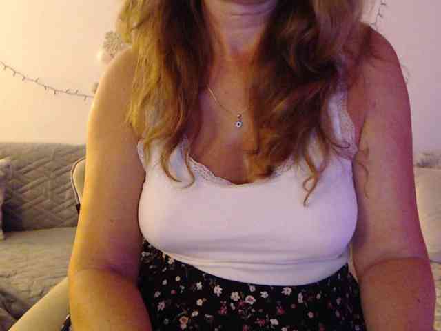 goodSnowQueen webcam