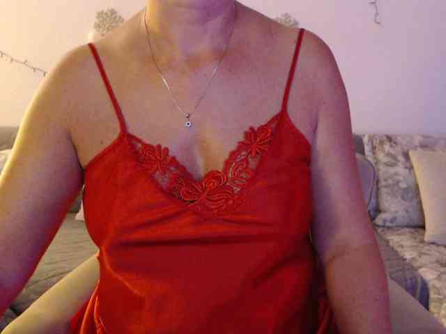 goodSnowQueen webcam