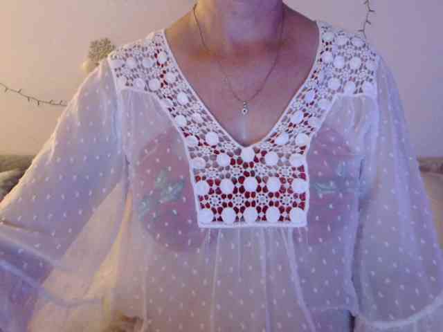 goodSnowQueen goodSnowQueen