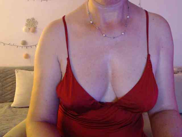 goodSnowQueen webcam