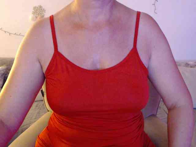 goodSnowQueen webcam