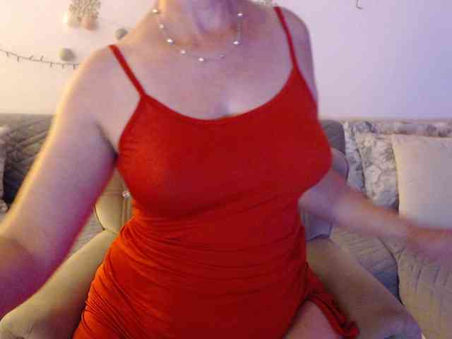 goodSnowQueen webcam