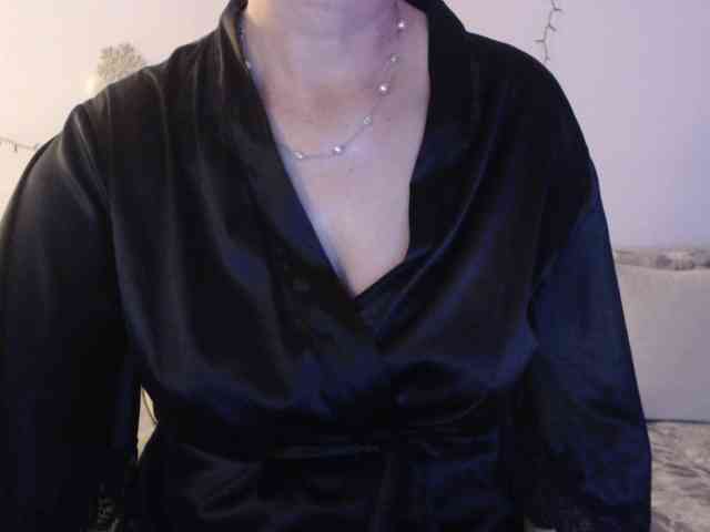 goodSnowQueen webcam