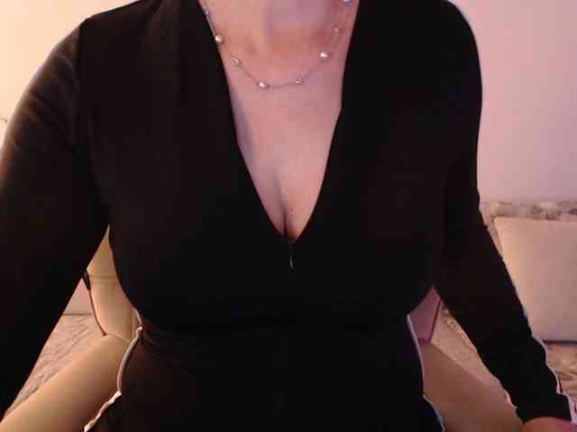goodSnowQueen webcam