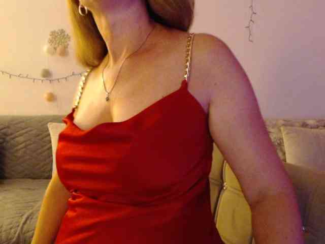 goodSnowQueen webcam