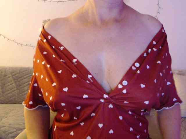 goodSnowQueen webcam