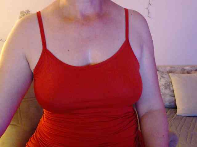 goodSnowQueen webcam