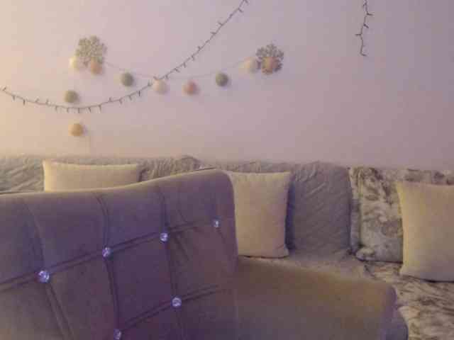 goodSnowQueen webcam