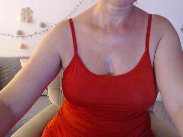 goodSnowQueen webcam