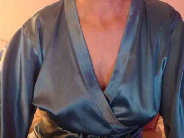 goodSnowQueen webcam