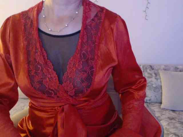 goodSnowQueen webcam