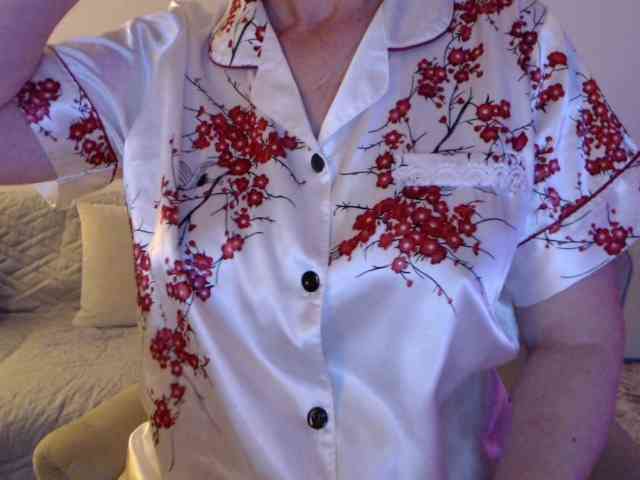 goodSnowQueen webcam