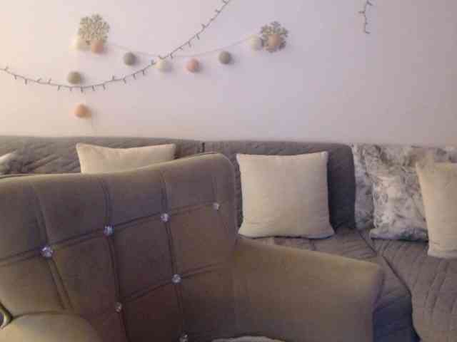 goodSnowQueen webcam