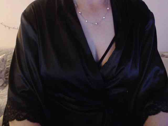 goodSnowQueen webcam