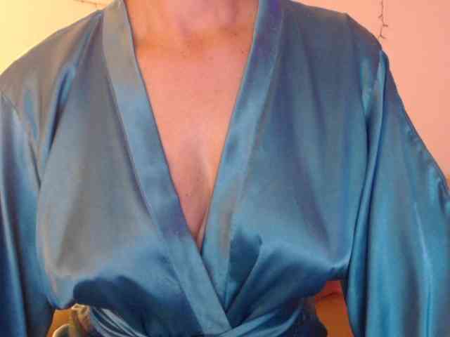 goodSnowQueen webcam