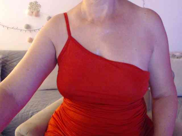goodSnowQueen webcam