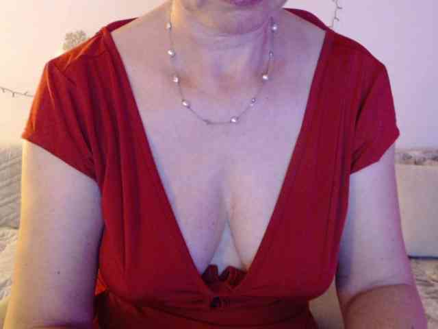 goodSnowQueen webcam