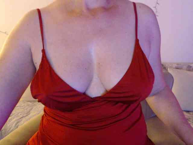 goodSnowQueen webcam