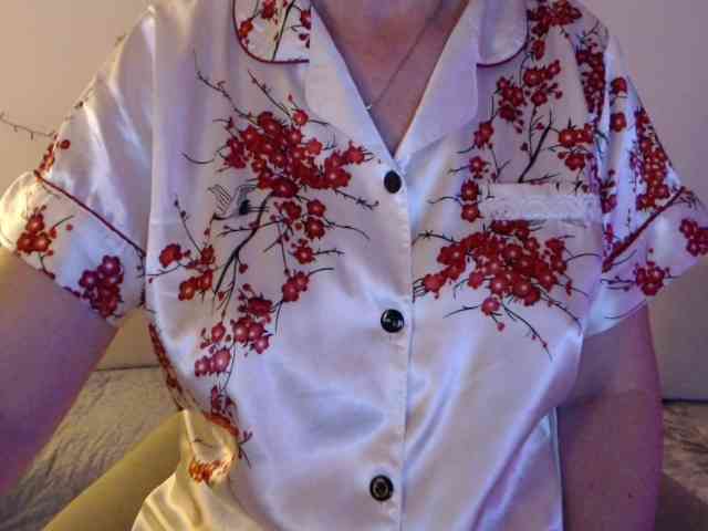 goodSnowQueen webcam