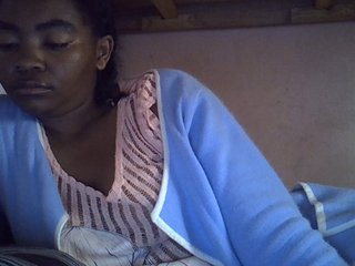 Angelinah75