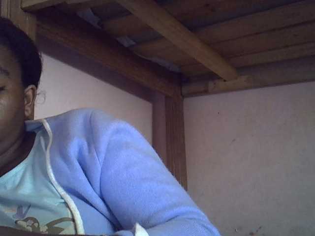 Angelinah75