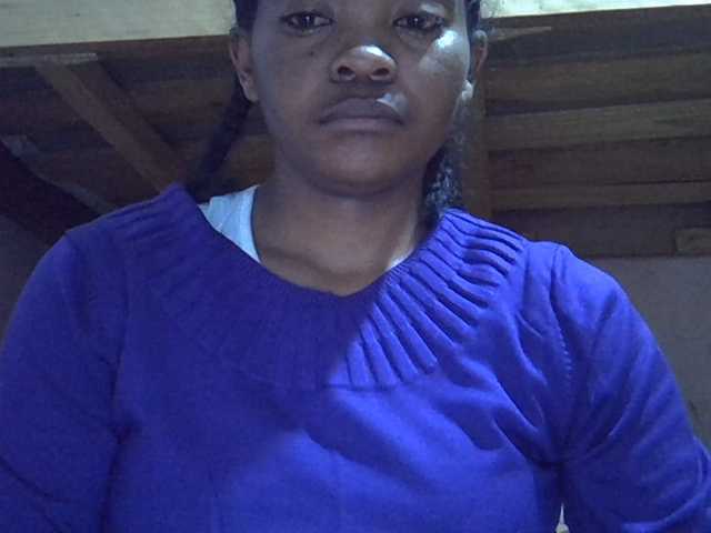Angelinah75