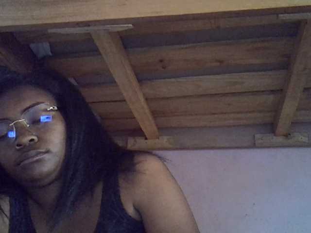 Angelinah75