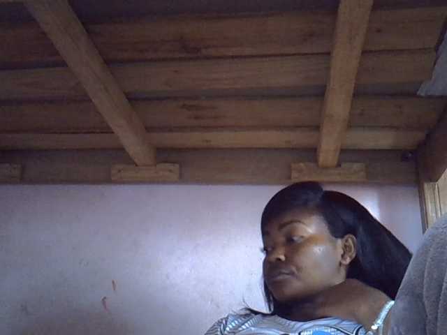 Angelinah75 live cam on BongaCams