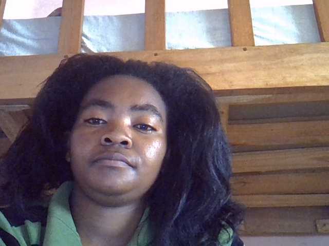 Angelinah75