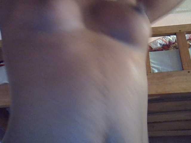 Angelinah75