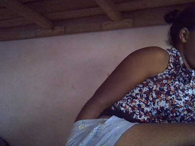 Angelinah75