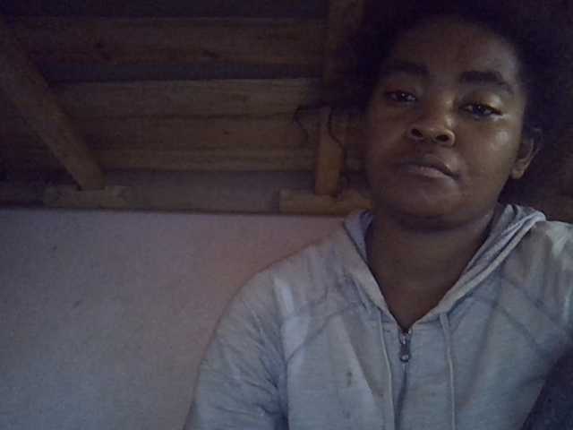 Angelinah75