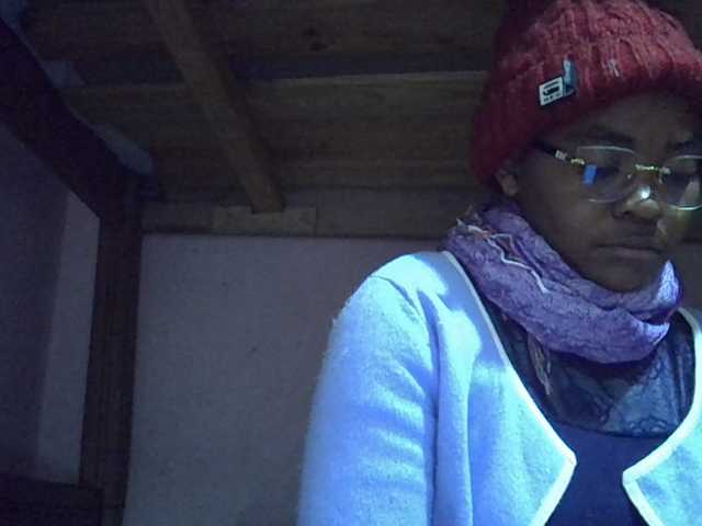 Angelinah75 live cam on BongaCams