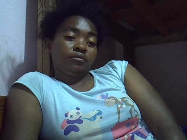 Angelinah75 live cam on BongaCams
