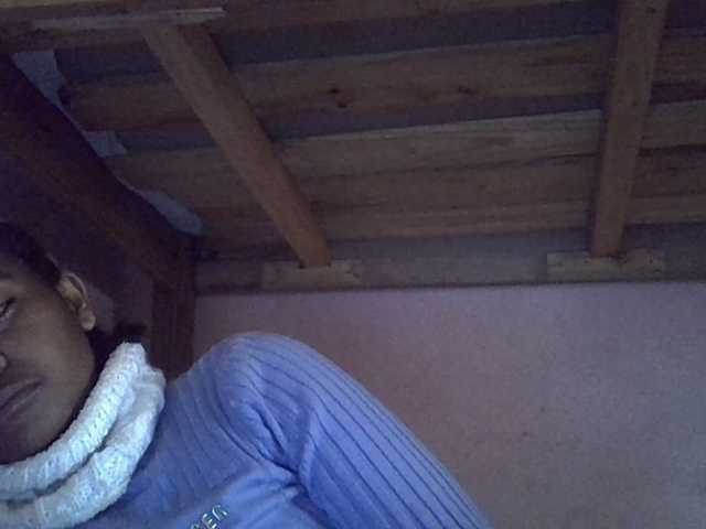 Angelinah75