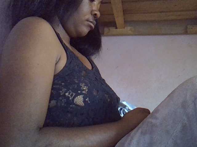 Angelinah75