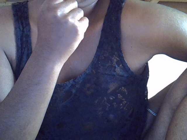 Angelinah75