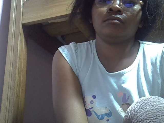 Angelinah75 live cam on BongaCams