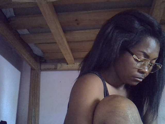 Angelinah75 live cam on BongaCams