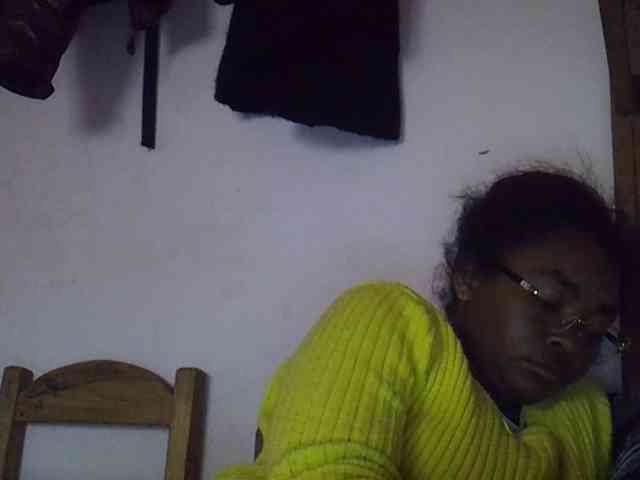 Angelinah75 webcam