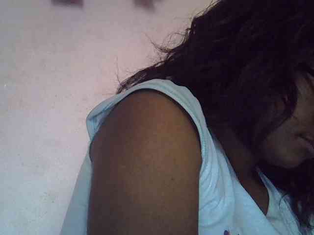 Angelinah75 webcam