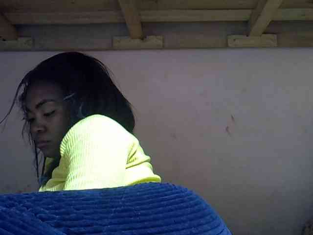Angelinah75 webcam