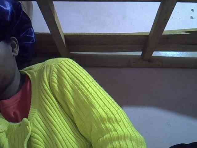 Angelinah75 webcam
