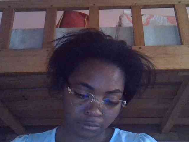 Angelinah75 webcam