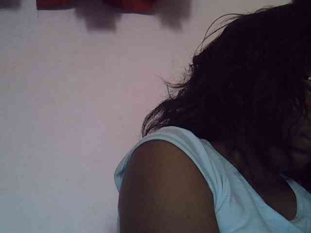 Angelinah75 webcam