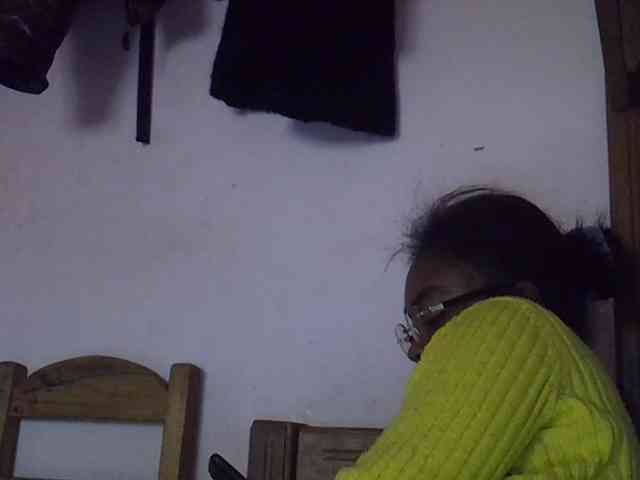 Angelinah75 webcam
