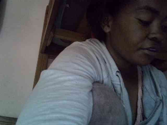 Angelinah75 webcam