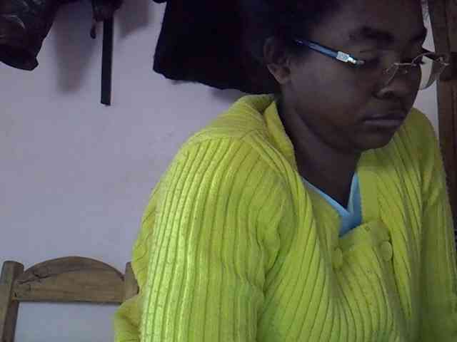 Angelinah75 webcam